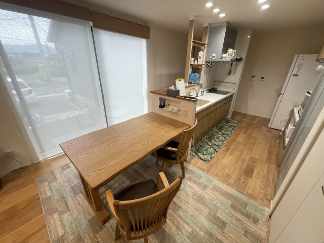 鏡町貝洲　築浅売物件のキッチン