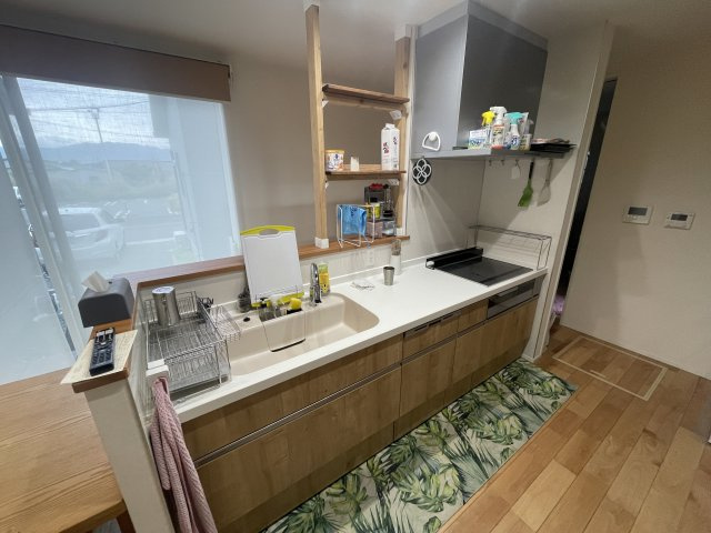 鏡町貝洲　築浅売物件のキッチン