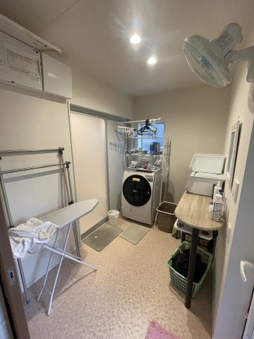 鏡町貝洲　築浅売物件の脱衣所