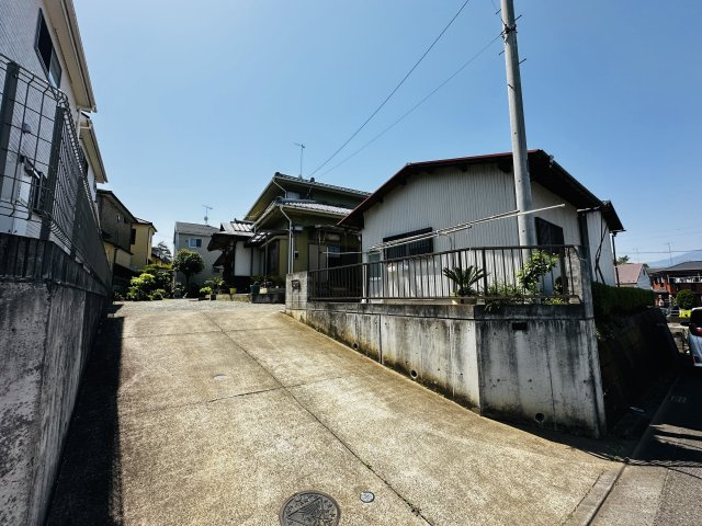 平塚市公所　敷地広々和風建築の中古戸建