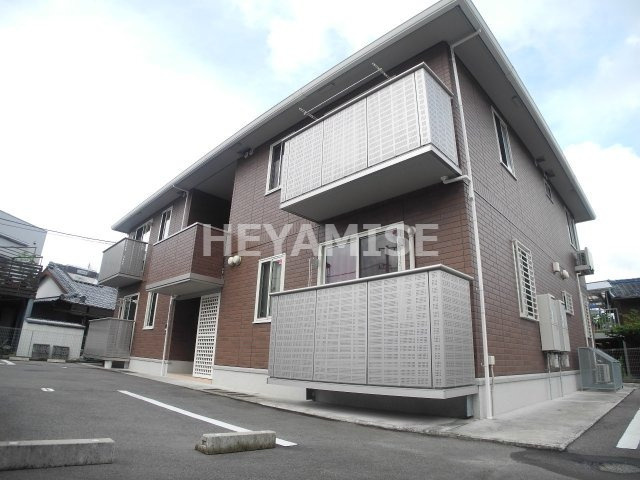 ラ　プリミエール　エストワール