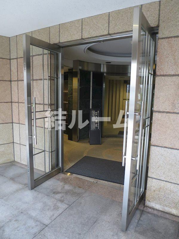 豊島区北大塚１丁目の賃貸マンションのエントランス