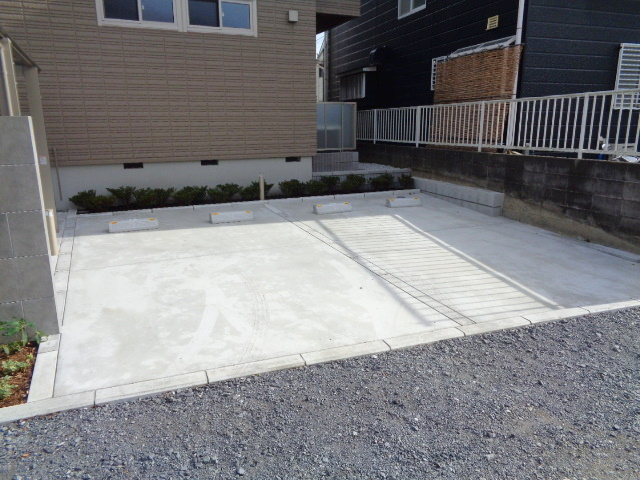 ヴィラ北鎌倉の駐車場