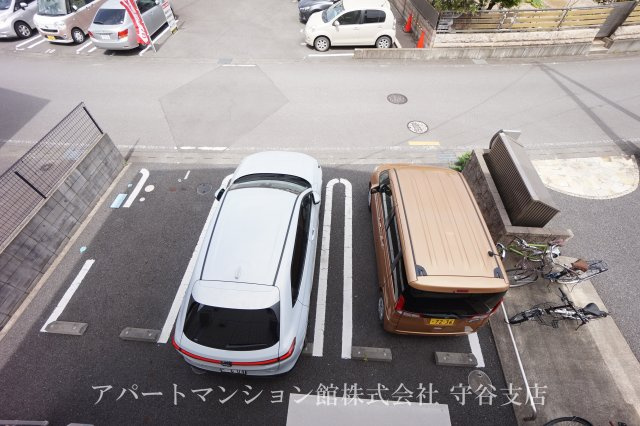 ルミエールＫⅢの駐車場