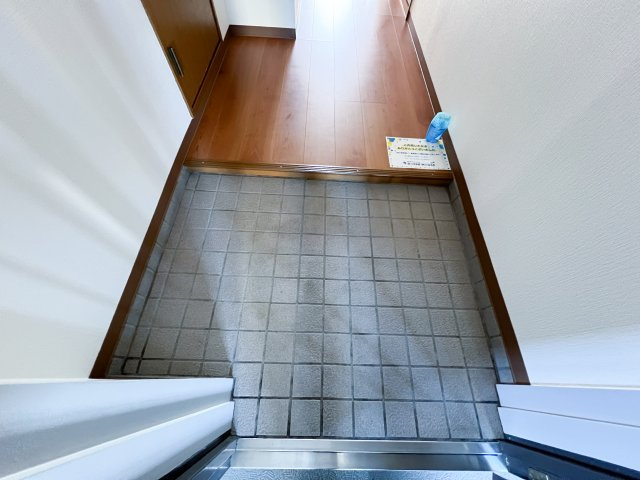 サンハイツ上町（１）の玄関