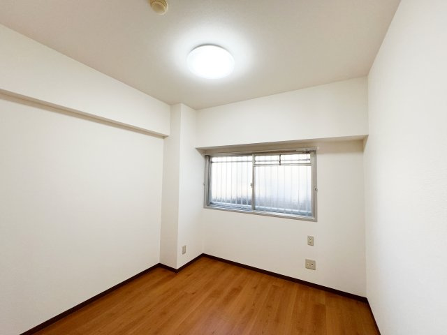 サンハイツ上町（１）の洋室