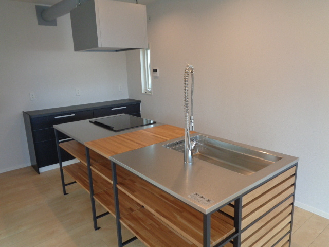 スマートハイムプレイス寒川一之宮戸建のキッチン