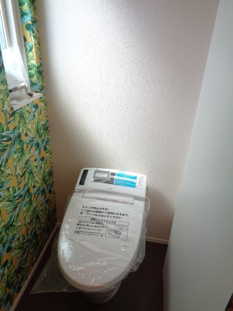 スマートハイムプレイス寒川一之宮戸建のトイレ