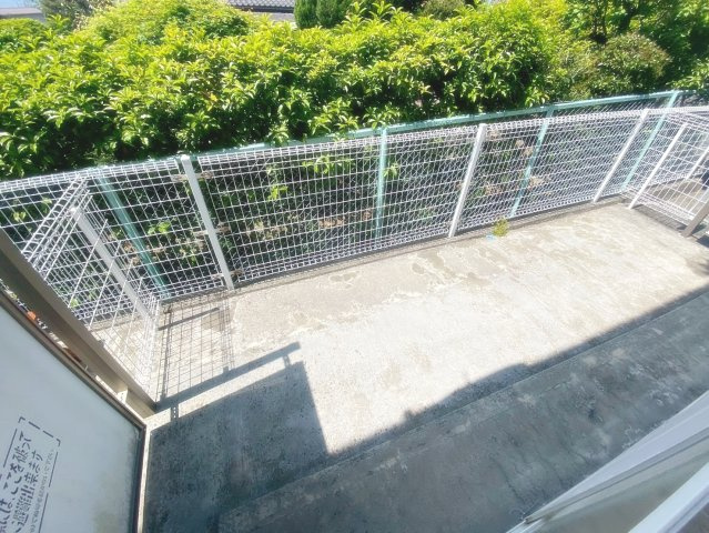 シャンテ中山のバルコニー|開放的で明るい空間を演出してくれるバルコニーです