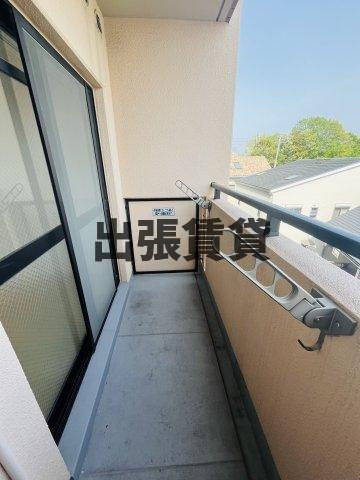 仲介手数料0円！レパラディ3のバルコニー
