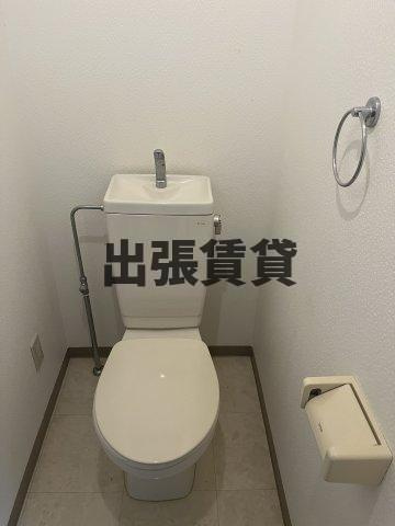 仲介手数料0円！レパラディ3のトイレ