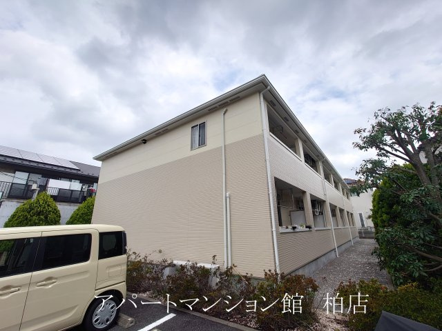 ブランジュ南逆井の外観
