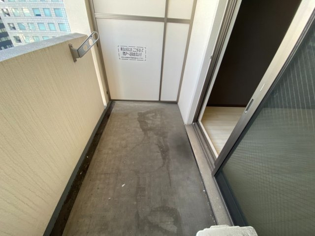 クリスタルグランツ梅田2のバルコニー