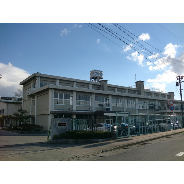 カルフール則武の周辺|岐阜清流中学校