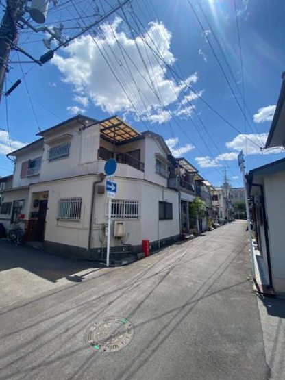 【前面道路含む現地写真】