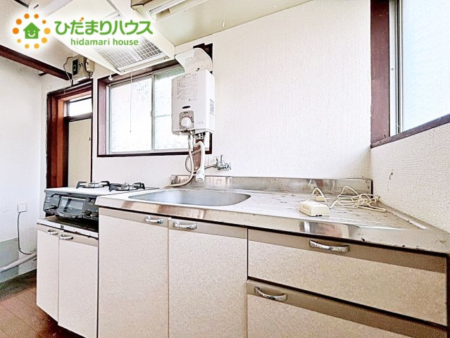 【キッチン】 | 笠間市旭町　中古戸建 | ゆとりあるキッチンスペースで、お料理がもっと楽しくなっちゃいますね(^^♪