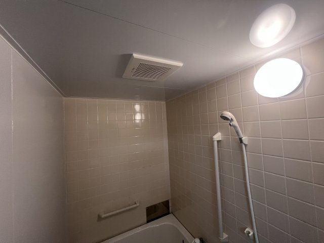 ビレッジハウス志染18号棟の浴室