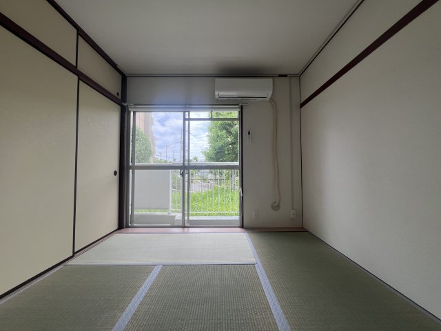 ビレッジハウス志染18号棟の和室