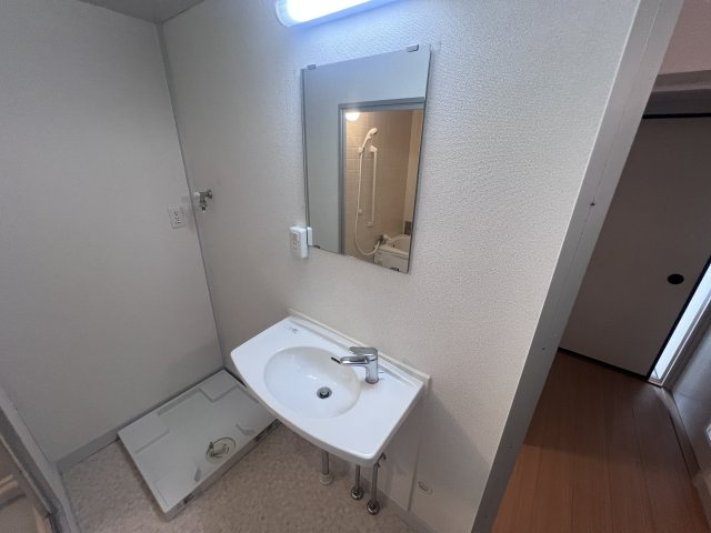 ビレッジハウス志染18号棟の洗面所