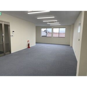 一宮市三ツ井　倉庫付き事務所のロビー