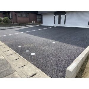 一宮市三ツ井　倉庫付き事務所の駐車場