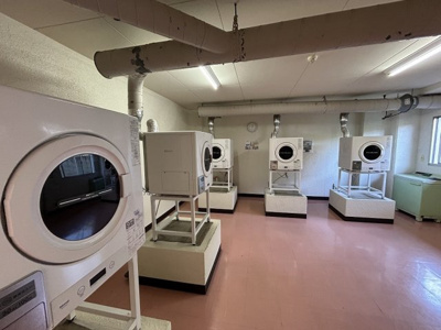 【その他共用部分】 | 東建座間ハイツ1号棟　６階３LDKリフォーム済み | ランドリールーム使用可能