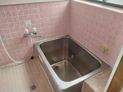 【浴室】 | 岡谷市湖畔2丁目 中古住宅③ | 風呂