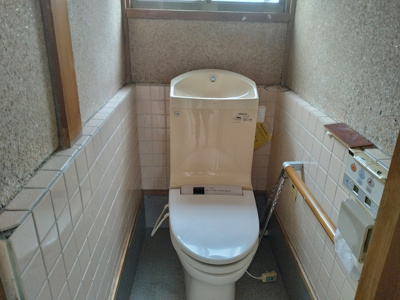 【トイレ】 | 岡谷市湖畔2丁目 中古住宅③ | トイレ