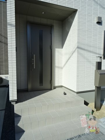 ブランノワール北長瀬のエントランス