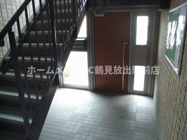 シェソワ鶴見緑地のエントランス