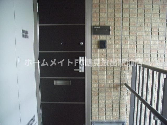 シェソワ鶴見緑地の玄関