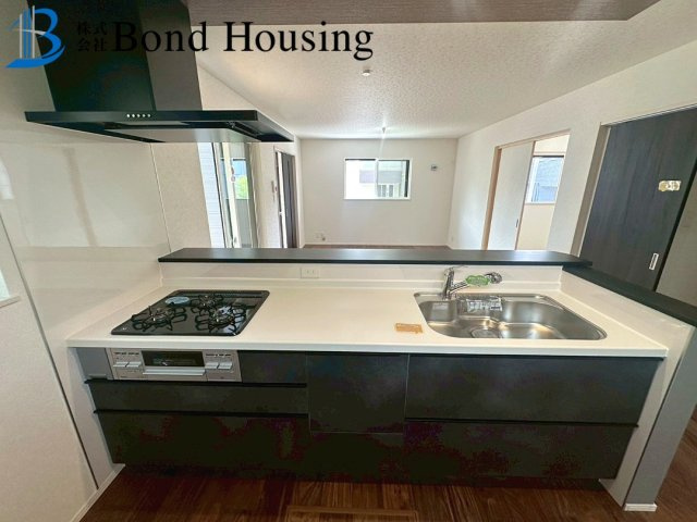 日当たり良好・お車並列２台・神陵台　全２棟 ２号棟