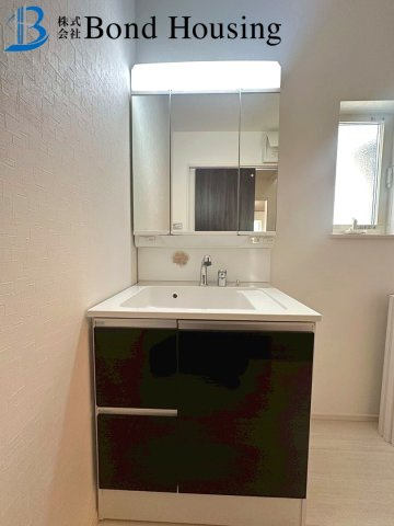 日当たり良好・お車並列２台・神陵台　全２棟 ２号棟