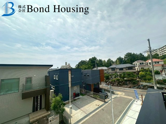 日当たり良好・お車並列２台・神陵台　全２棟 ２号棟