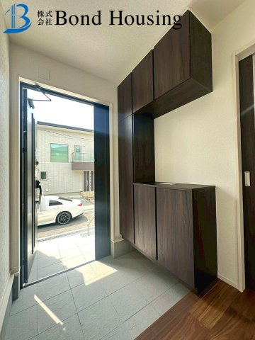 日当たり良好・お車並列２台・神陵台　全２棟 ２号棟