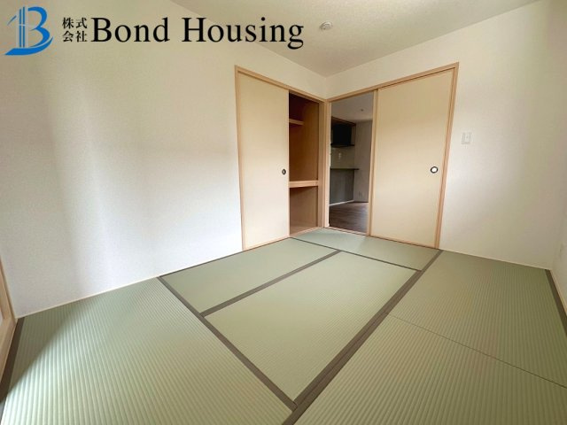 日当たり良好・お車並列２台・神陵台　全２棟 ２号棟