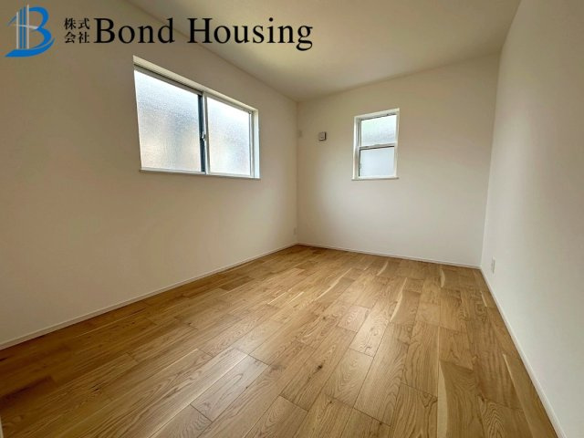 南東と南西の角地・お車並列２台・神陵台　全２棟 1号棟