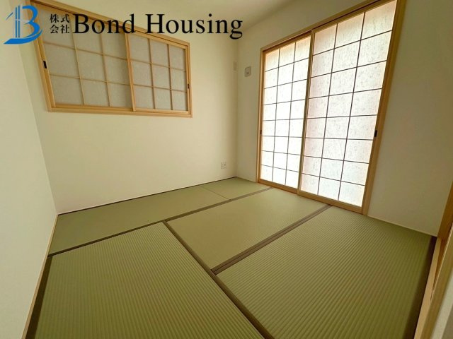 南東と南西の角地・お車並列２台・神陵台　全２棟 1号棟