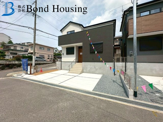 南東と南西の角地・お車並列２台・神陵台　全２棟 1号棟