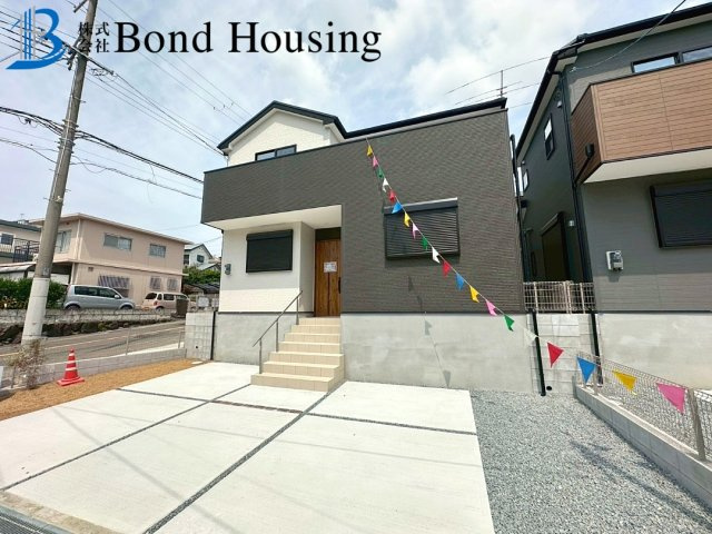 南東と南西の角地・お車並列２台・神陵台　全２棟 1号棟