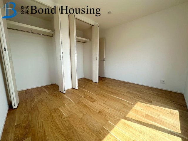 南東と南西の角地・お車並列２台・神陵台　全２棟 1号棟