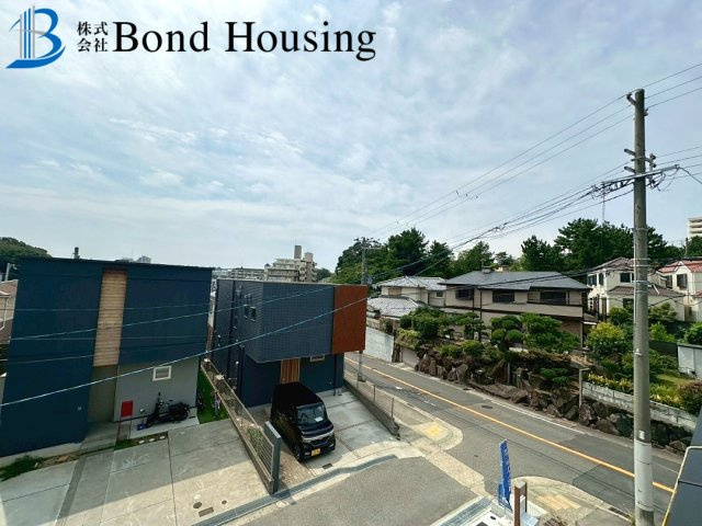 南東と南西の角地・お車並列２台・神陵台　全２棟 1号棟