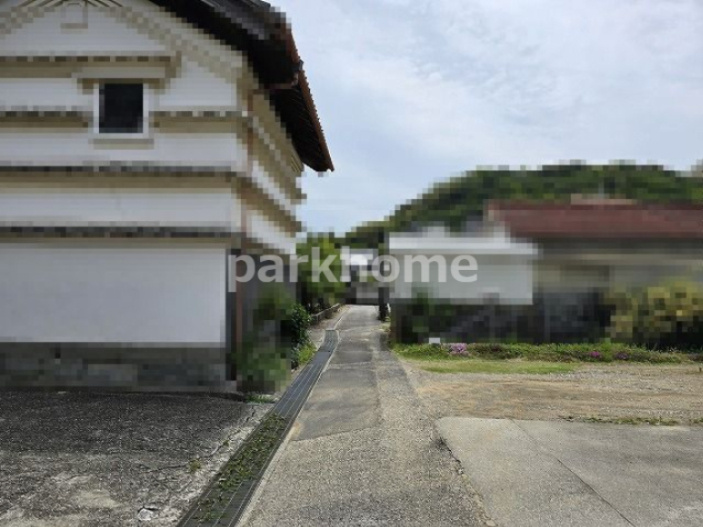 高知市長浜　中古戸建の前面道路含む現地写真