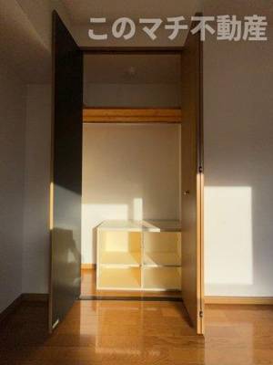 【収納】 | 第16川崎ビル | 別号室の写真になります。現況優先。