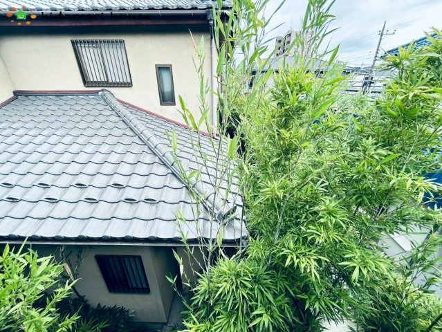 桶川市神明　新築戸建　グラファーレ02の前面道路含む現地写真