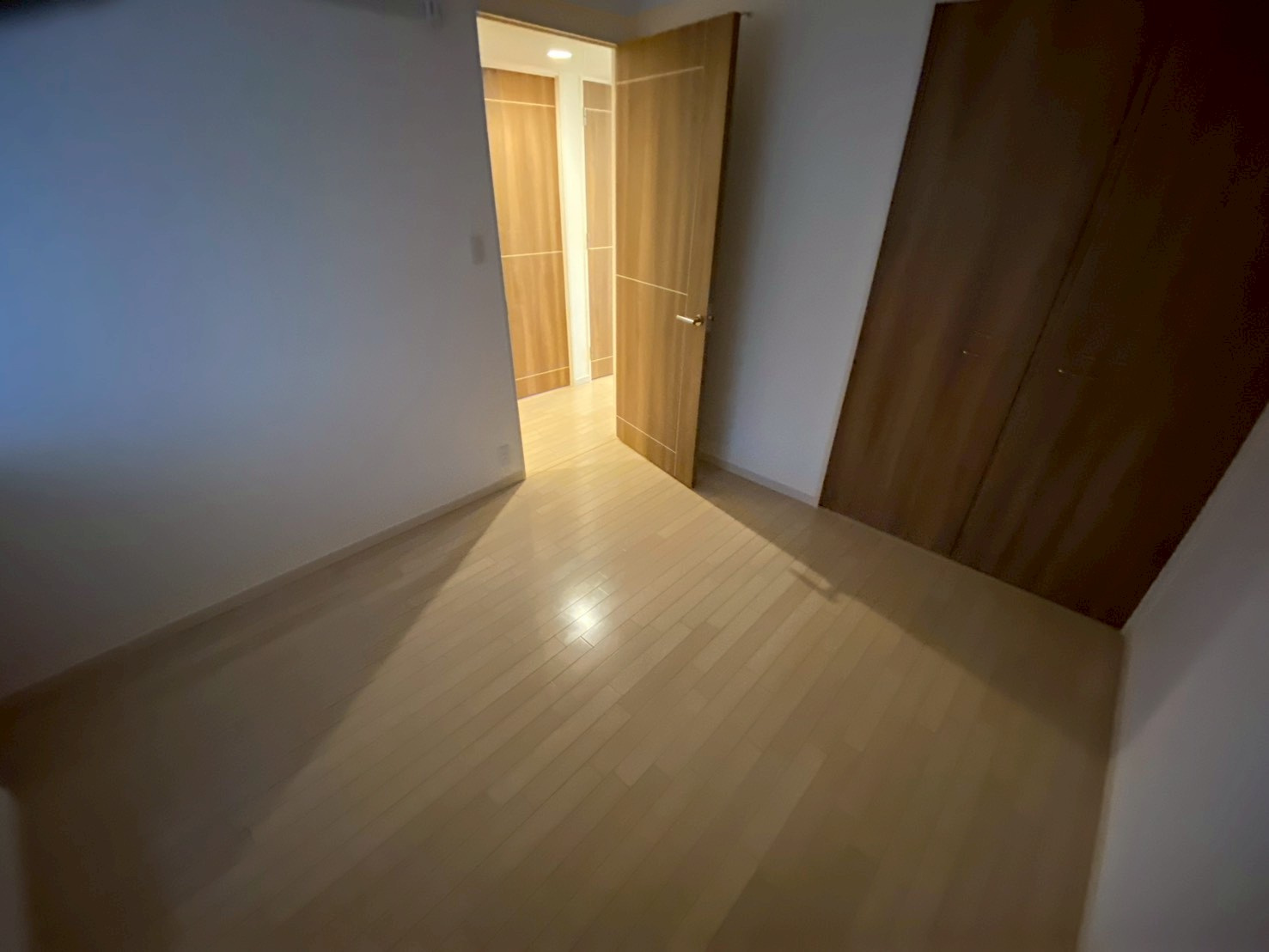 プランドール西岡本の内装