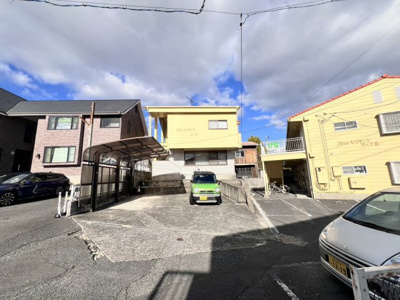 【駐車場】 | パシットレジデンツV8