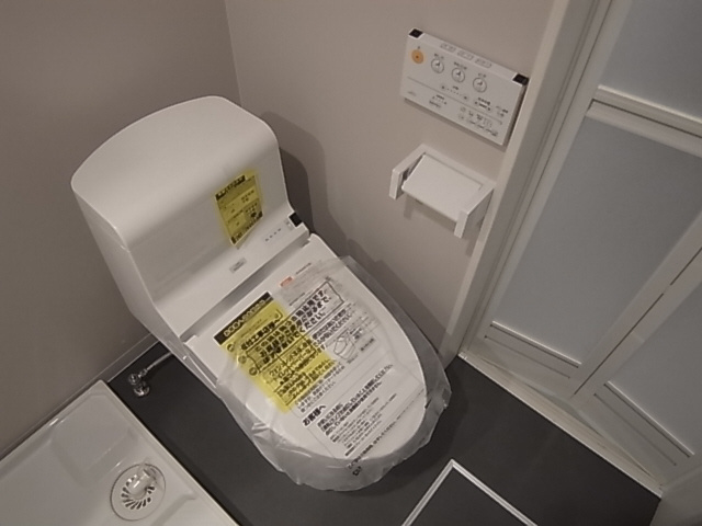 神戸市長田区浜添通５丁目のアパートのトイレ|ウォッシュレット付トイレ