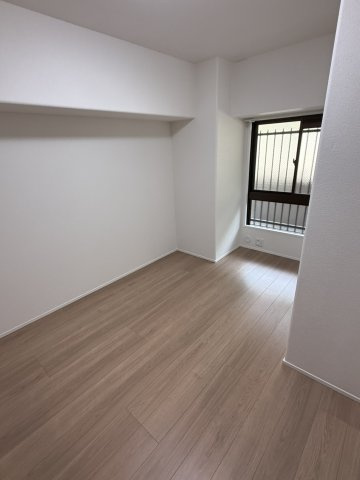 【洋室】サーパス滑石 