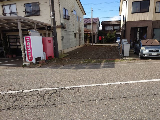 頸城区西福島売地の前面道路含む現地写真